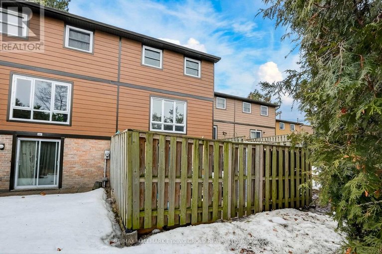 29566260/10-6265-castille-court/convent-glen-south/ottawa/ontario/K1C1X4_47