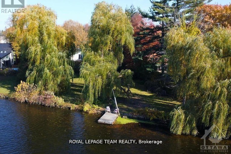 29111605/2322-summerside-drive/manotick-east-to-manotick-station/ottawa/ontario/K4M1B4_4