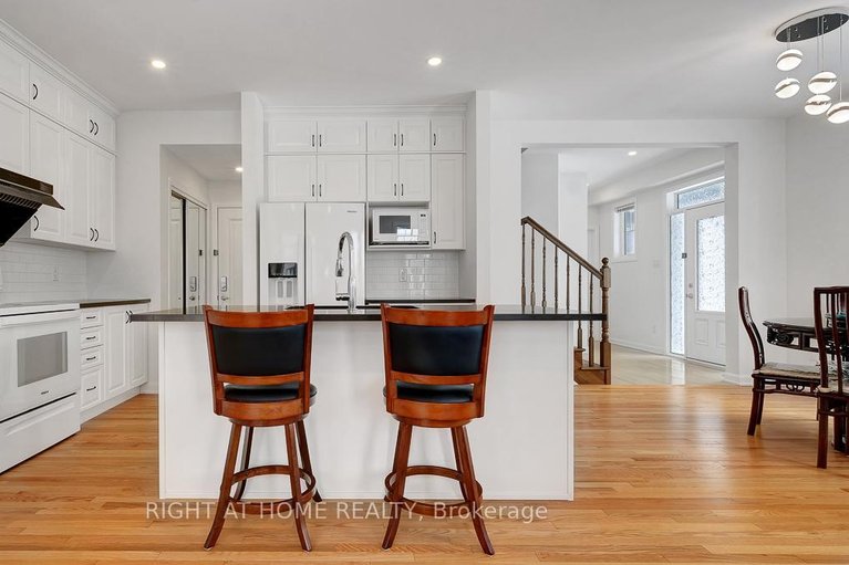 29574544/22-dalkey-way/half-moon-bay/ottawa/ontario/K2J6V5_15