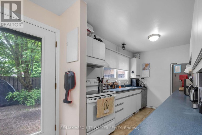 28721542/108-1900-marquis-avenue/beaconwood/ottawa/ontario/K1J8J2_16