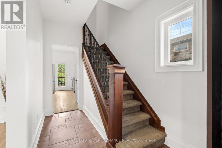 28305116/45-hampton-avenue/ottawa-west/ottawa/ontario/K1Y0N1_16