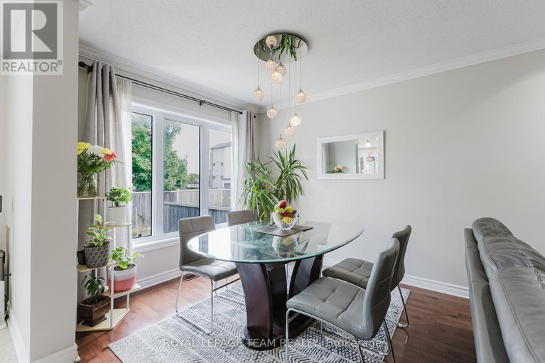 28687111/121-mancini-way/strandherd/ottawa/ontario/K2J5X3_18