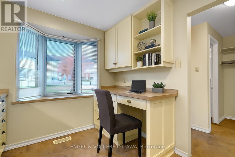 29078631/68-1947-stonehenge-crescent/pineview/ottawa/ontario/K1B4N7_12