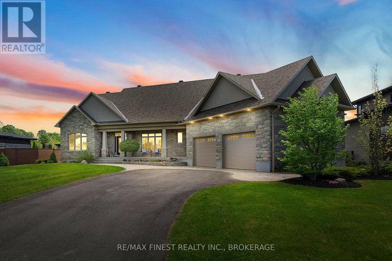 28393818/717-mcmanus-avenue/manotick-village-manotick-estates/ottawa/ontario/K4M0B2_1