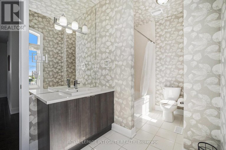28777177/285-meadowbreeze-drive/emerald-meadowstrailwest/ottawa/ontario/K2M3A6_24