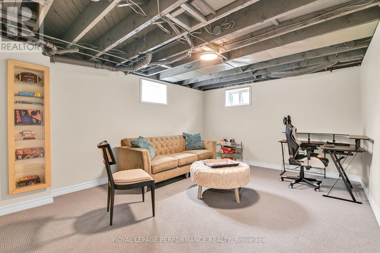 28237794/328-pleasant-park-road/alta-vistafaircrest-heights/ottawa/ontario/K1H5M8_21