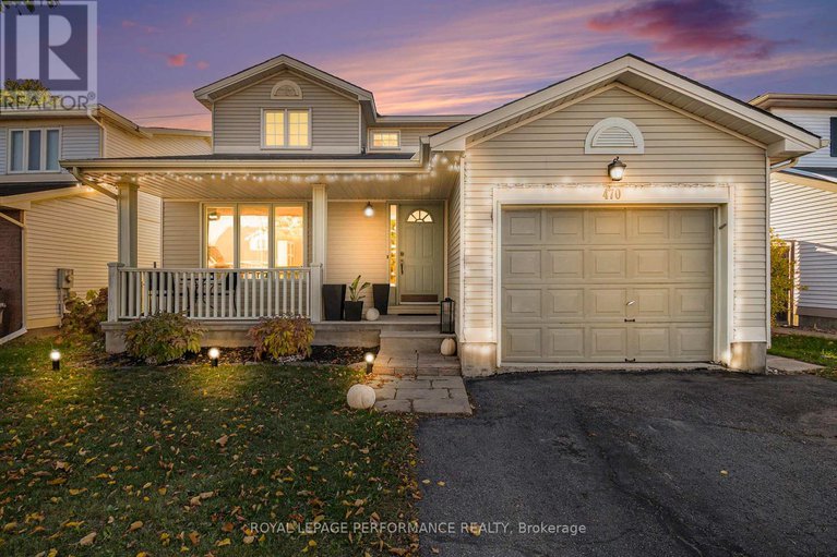 29045618/470-rougemount-crescent/fallingbrookgardenway-south/ottawa/ontario/K4A2Z2_31