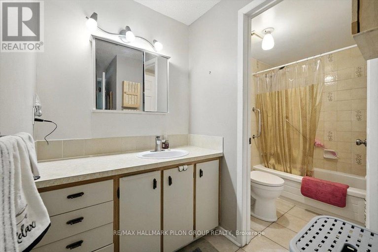 28804572/315-6434-bilberry-drive/orleans-wood/ottawa/ontario/K1C4P5_17