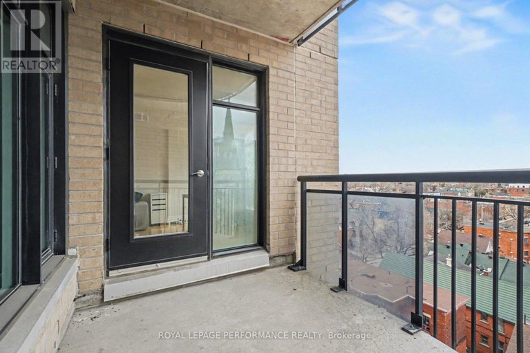 29564241/801-245-kent-street/ottawa-centre/ottawa/ontario/K2P0A5_27