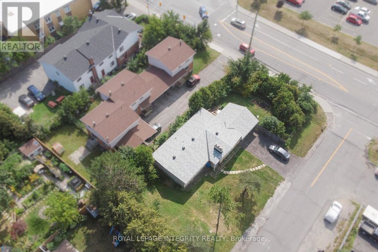 29064005/1152-tawney-road/hawthorne-meadows/ottawa/ontario/K1G1B6_10