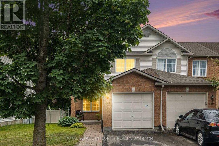 28624055/141-inverkip-avenue/hunt-club-parkgreenboro/ottawa/ontario/K1T4C3_1