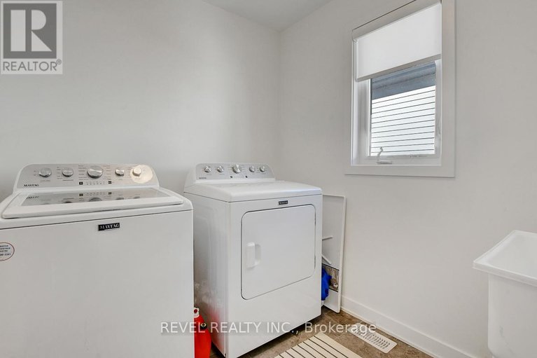 29545543/1022-showman-street/richmond/ottawa/ontario/K0A2Z0_44