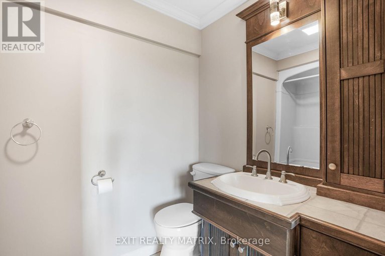 28250158/2228-ste-anne-road/lorignal/champlain/ontario/K0B1K0_29