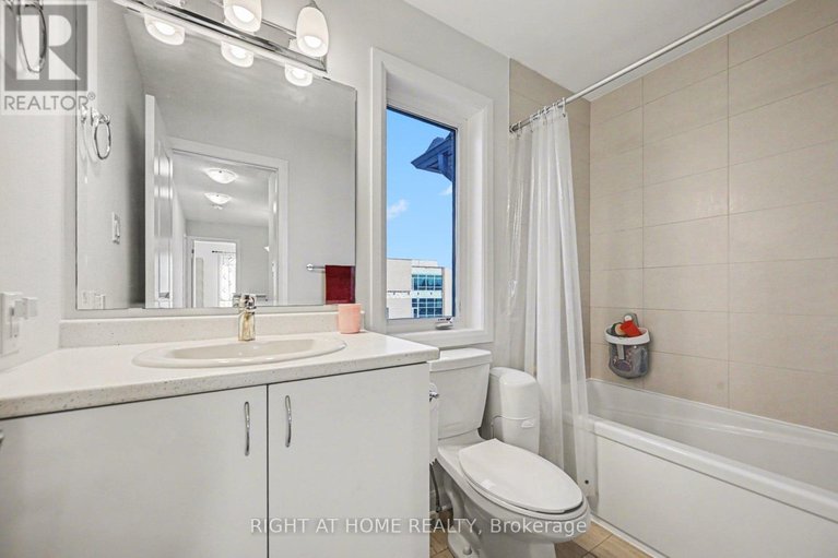 29650531/112-attwell-private/morgans-grantsouth-march/ottawa/ontario/K2K0H7_18