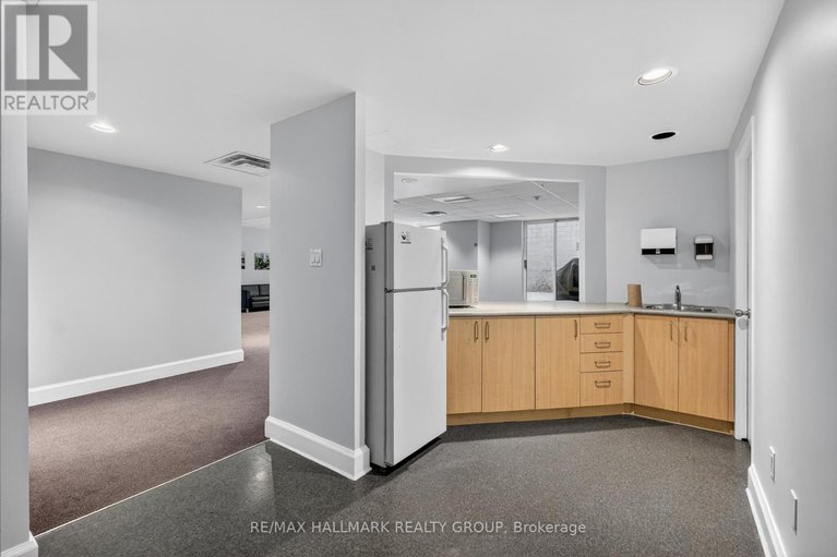 29682835/1401-134-york-street/lower-townbyward-market/ottawa/ontario/K1N1K8_45