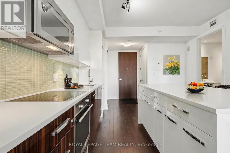 29581122/406-111-champagne-avenue-s/west-centre-town/ottawa/ontario/K1S5V3_8