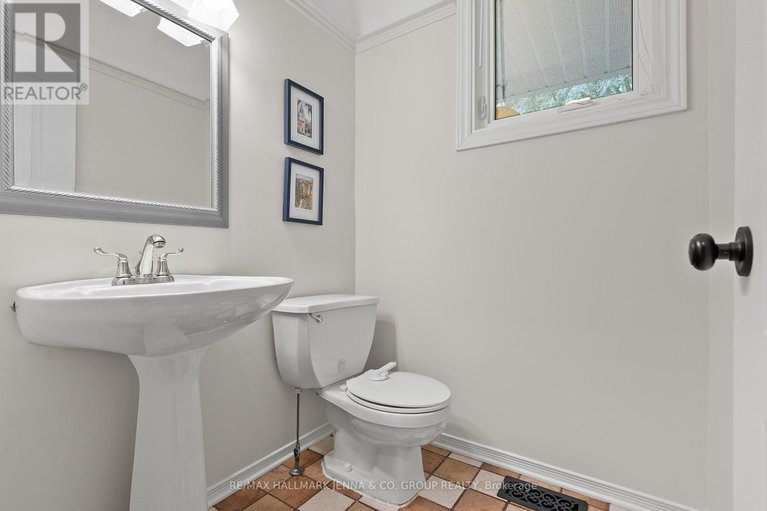 28966190/364-stoneway-drive/barrhaven-east/ottawa/ontario/K2G6G7_4