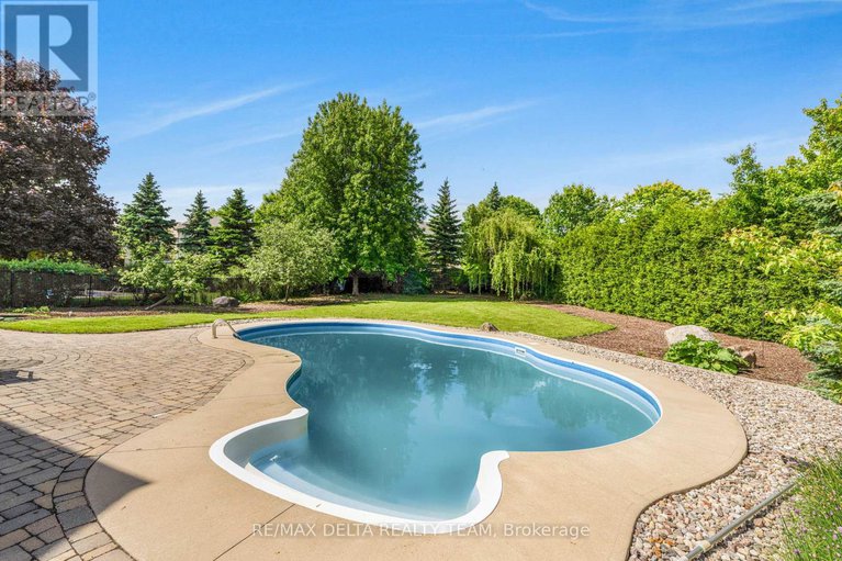 28418821/17-solace-court/carson-meadows/ottawa/ontario/K1K4T5_40