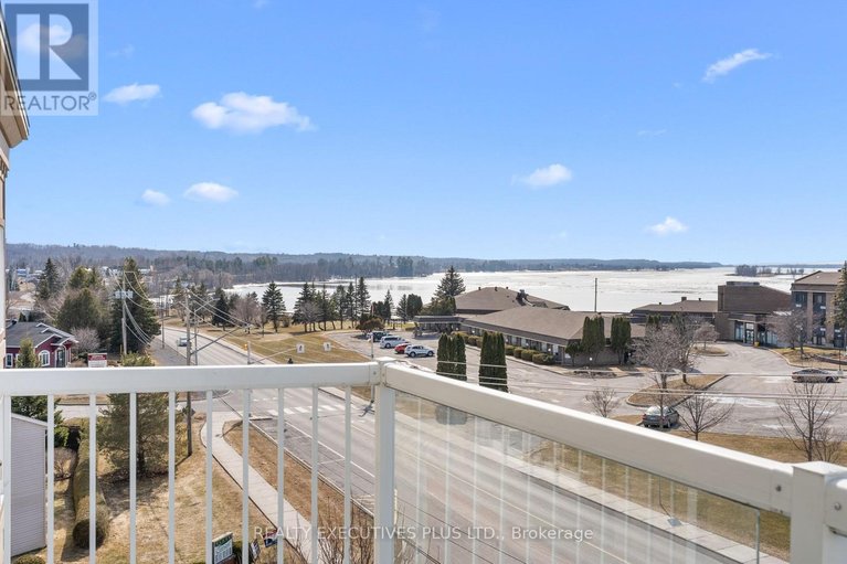 29587855/407-2921-laurier-street/town-of-rockland/clarence-rockland/ontario/K4K1V2_30