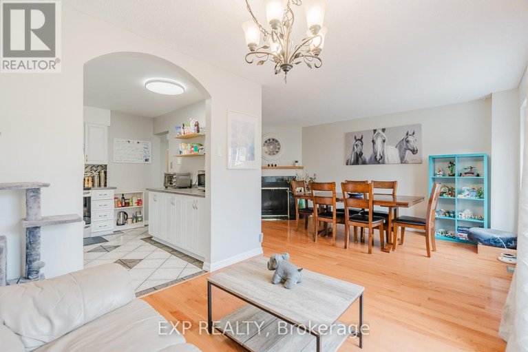 29647556/378-valade-crescent/fallingbrookpineridge/ottawa/ontario/K4A2V8_12