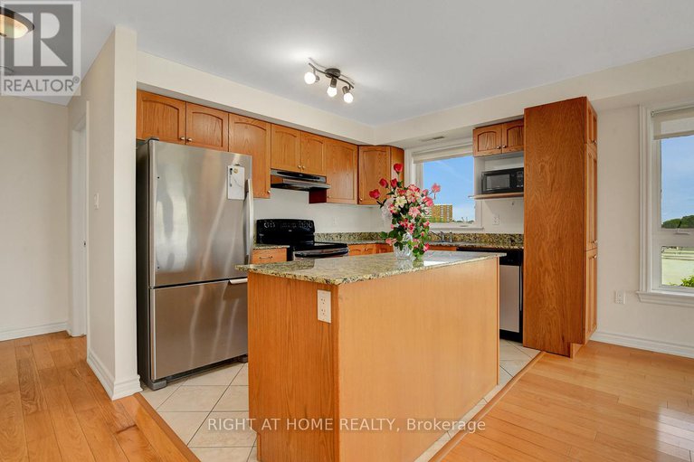 28433463/301-14-norice-street/meadowlandscrestview/ottawa/ontario/K2G2X4_16