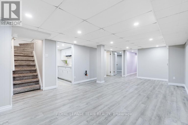 29514787/15-overlake-drive/borden-farmstewart-farmcarleton-heightsparkwood-hills/ottawa/ontario/K2E5V2_28