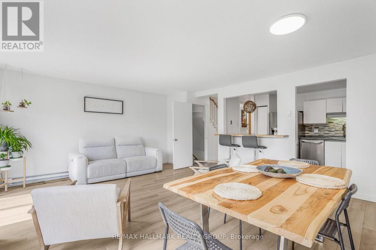28216867/1985-woods-street/town-of-rockland/clarence-rockland/ontario/K4K1H7_13