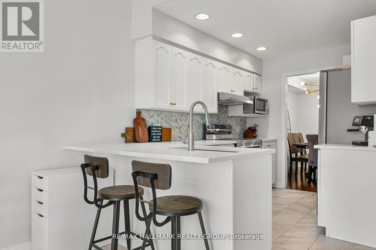 28990244/31-saddlesmith-circle/emerald-meadowstrailwest/ottawa/ontario/K2M2Y8_13