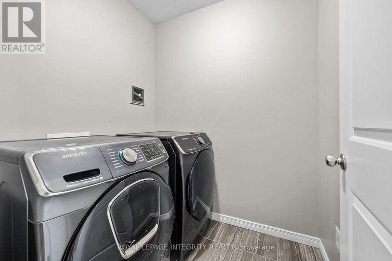 28962538/14-hackney-private/emerald-meadowstrailwest/ottawa/ontario/K2V0K8_15
