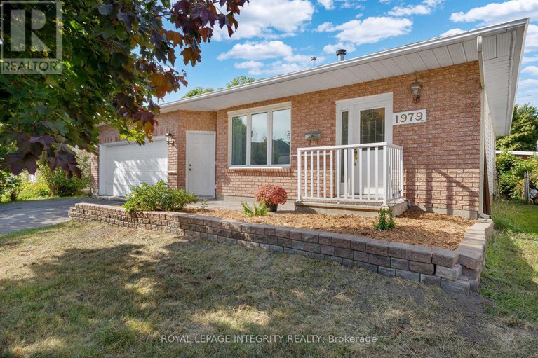 28882325/1979-jasper-avenue/ellwood/ottawa/ontario/K1V0X9_2