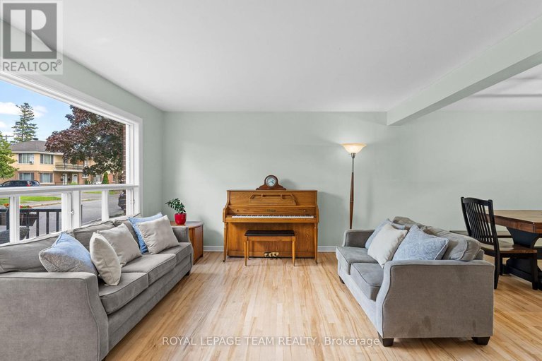 28651441/334-queen-mary-street/overbrookcastle-heights/ottawa/ontario/K1K1W9_6