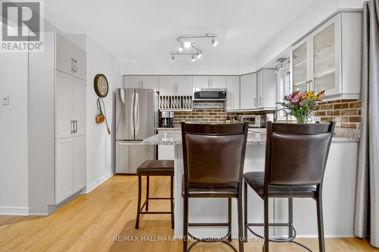28900489/92-stonemeadow-drive/bridlewood/ottawa/ontario/K2M2M3_9