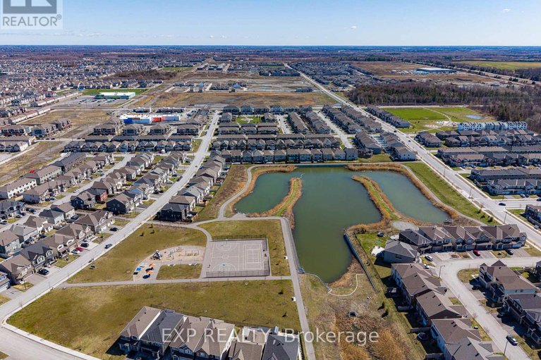 29625969/215-merak-way/half-moon-bay/ottawa/ontario/K2J6N7_32