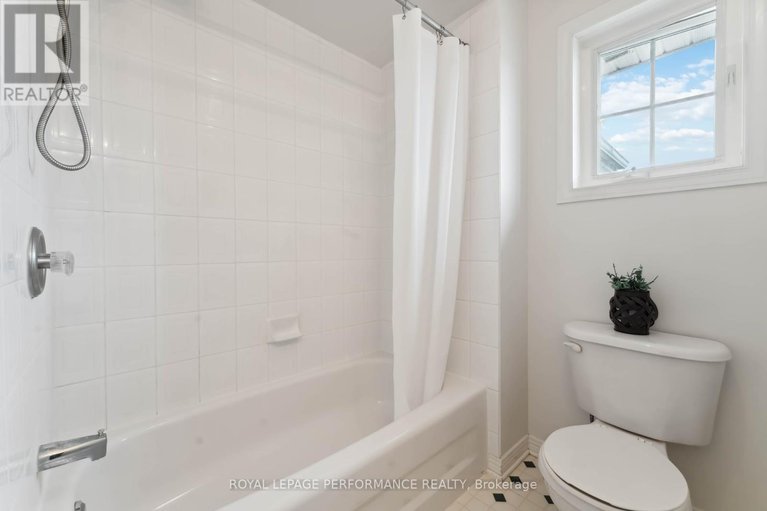 28678452/1060-charest-way/avalon-east/ottawa/ontario/K4A4B1_37