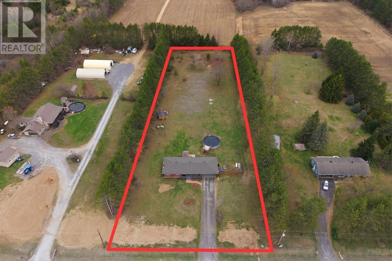29674449/1671-oneill-road/north-grenville-twp-kemptville-south/north-grenville/ontario/K0G1S0_47