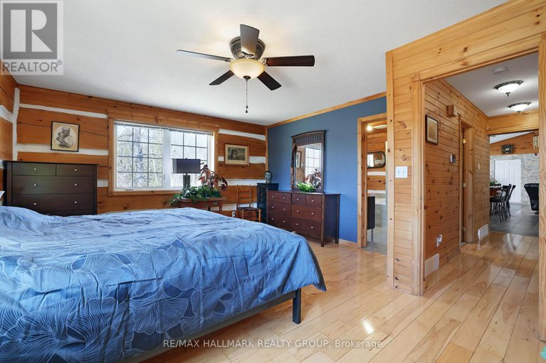 29109824/206-old-pakenham-road/fitzroy/ottawa/ontario/K0A1X0_24