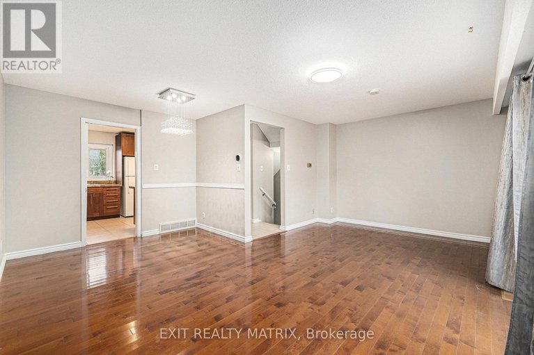 29131271/23-pickford-drive/katimavik/ottawa/ontario/K2L2C1_5