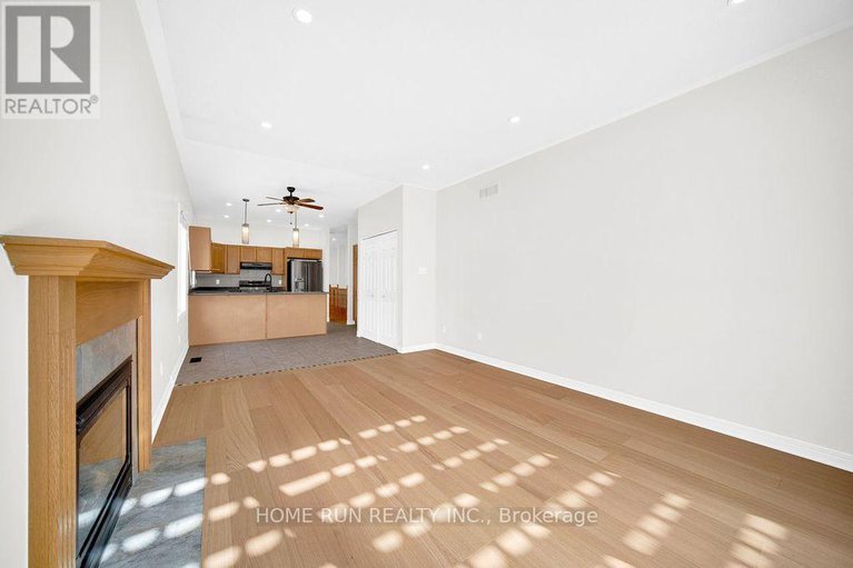 29424088/265-colbert-crescent/ridgemont/ottawa/ontario/K1V2C7_26