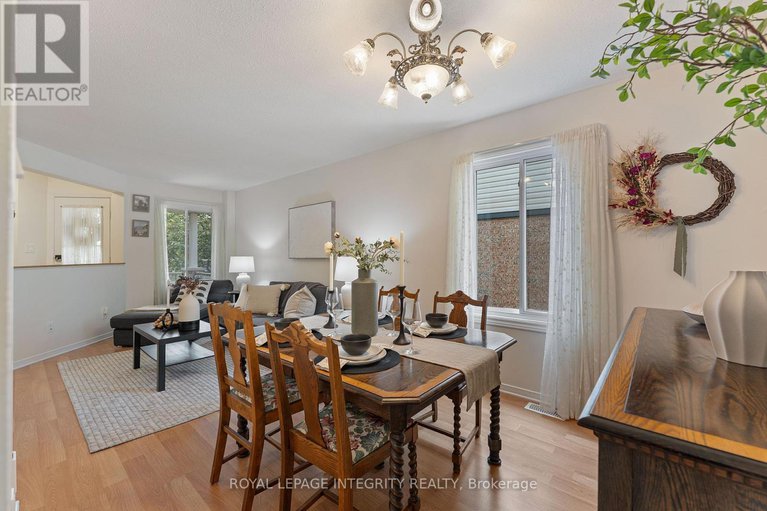 28613596/11-baton-court/katimavik/ottawa/ontario/K2L4C8_4