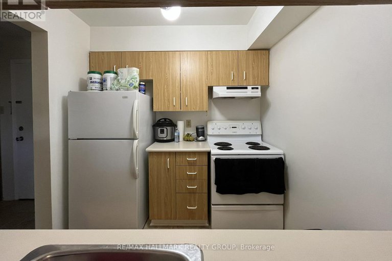 28618067/108-345-centrum-boulevard/bilberry-creekqueenswood-heights/ottawa/ontario/K1E3W9_4