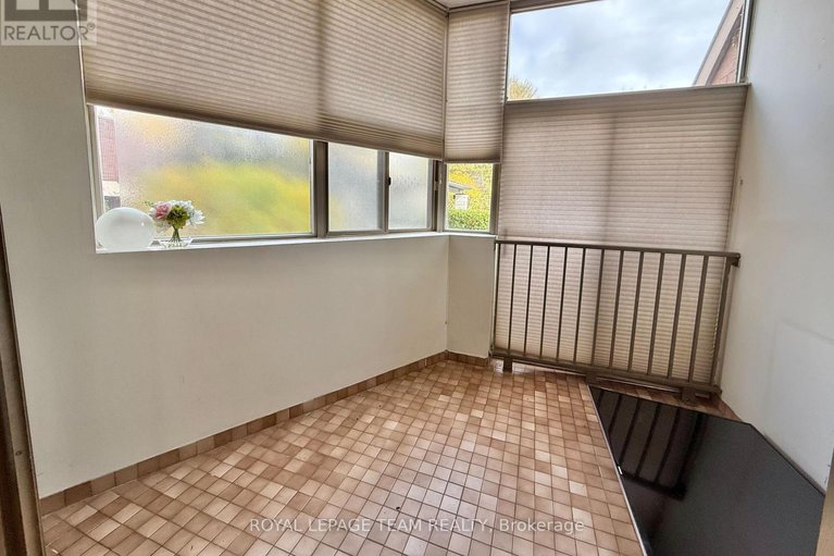 29074501/102-2760-carousel-crescent/emerald-woodssawmill-creek/ottawa/ontario/K1T2N4_11