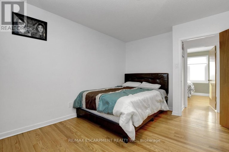 29414912/31-bellfield-street/bayshore/ottawa/ontario/K2B6K7_18