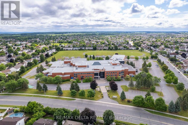 28540257/1610-duplante-avenue/fallingbrookpineridge/ottawa/ontario/K4A4A2_50