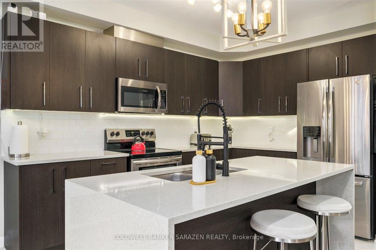 28831580/2067-caltra-crescent/half-moon-bay/ottawa/ontario/K2J6V5_13