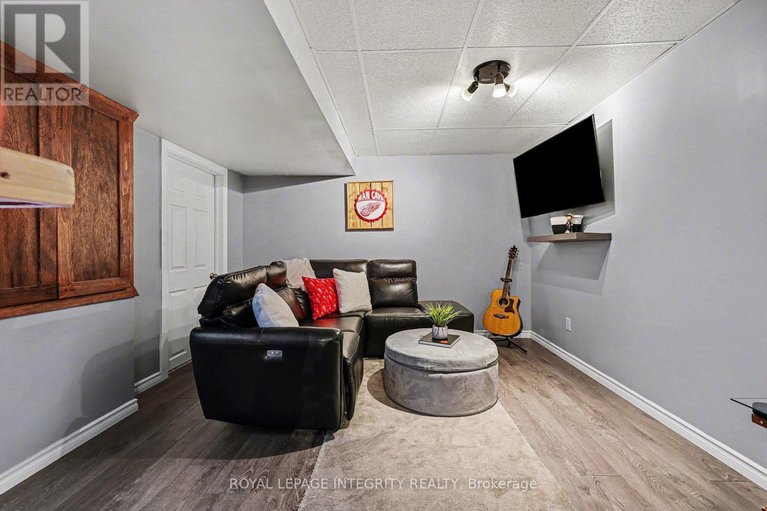 29328137/905-leishman-drive/mississippi-mills-ramsay-twp/mississippi-mills/ontario/K0A1A0_30