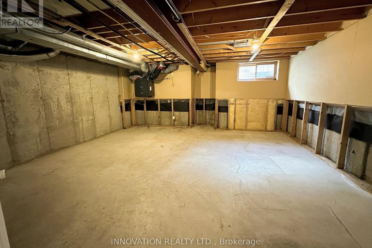 28832918/5-roblyn-way/barrhaven-east/ottawa/ontario/K2G5Z4_24
