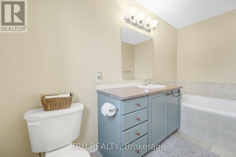 29061221/102-southpointe-avenue/longfields/ottawa/ontario/K2J4T5_14