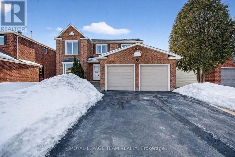 29430721/1604-proulx-drive/fallingbrookpineridge/ottawa/ontario/K4A1T5_1