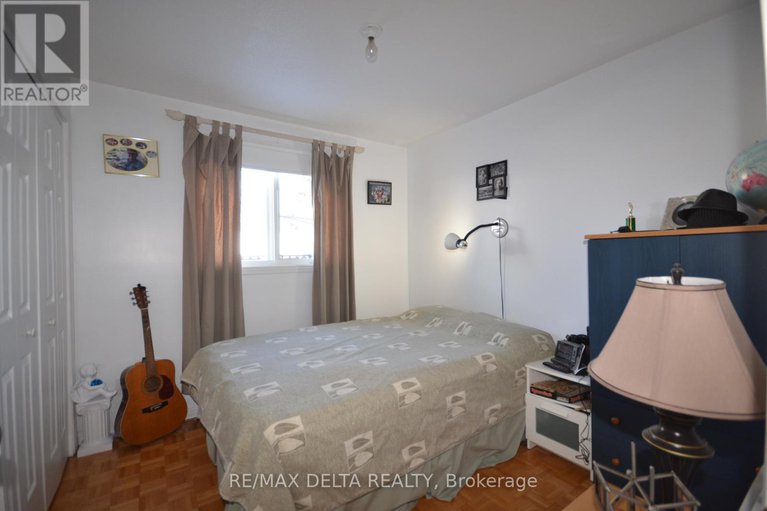 27844348/8254-county-road-17-road/clarencerockland-twp/clarence-rockland/ontario/K4K1K7_13