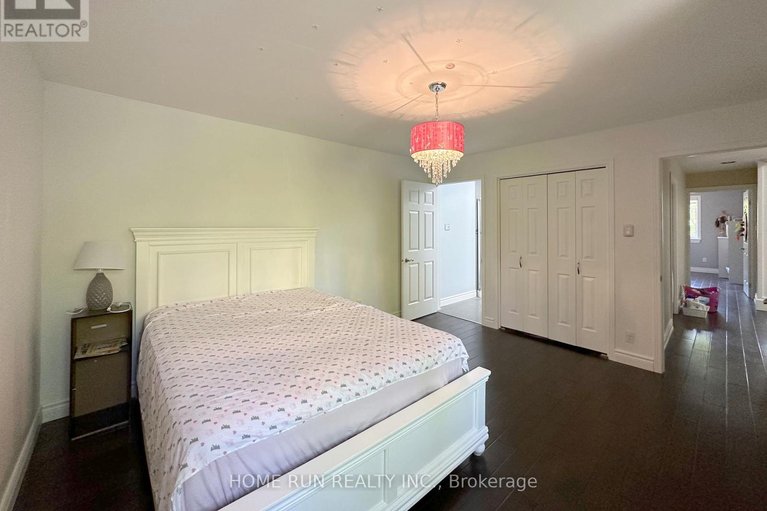 29592563/35-blue-heron-court/rockcliffe/ottawa/ontario/K1L8J7_35